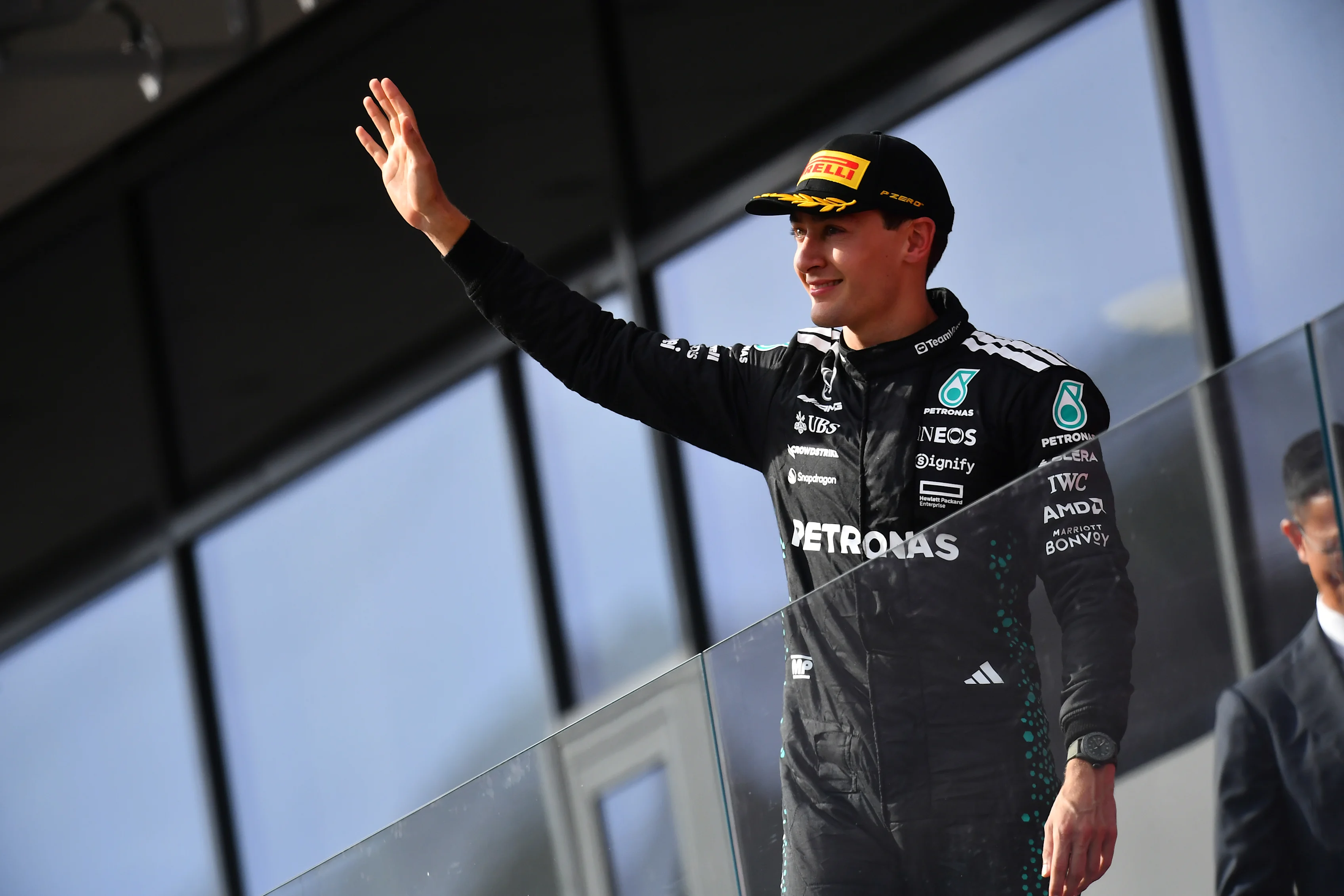 Budapest, Hungary - 03 Ogos: Ketiga meletakkan George Russell dari Great Britain dan Mercedes AMG