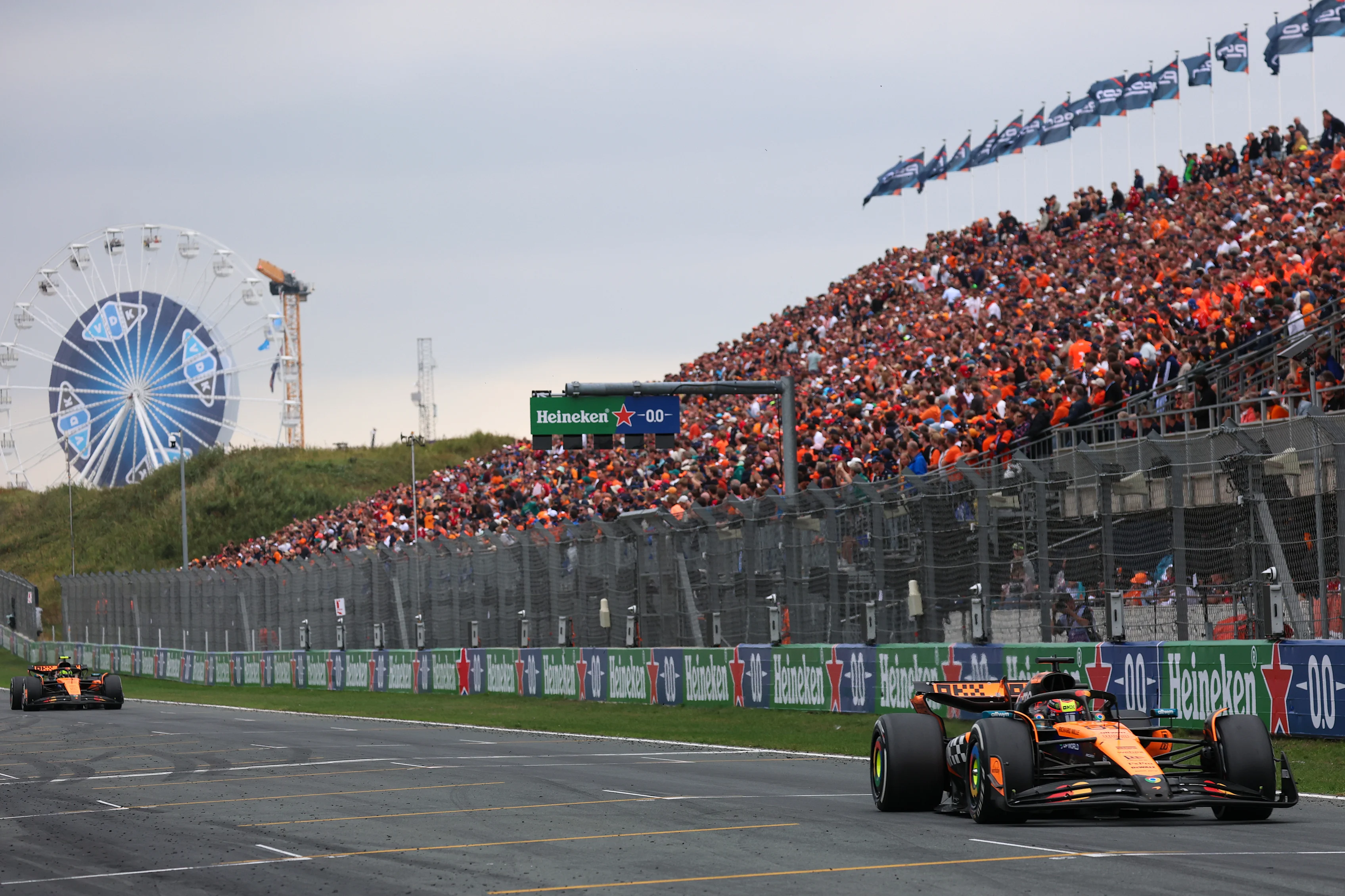 Zandvoort, Belanda - 31 Ogos: Oscar Piastri Australia Memandu (81) McLaren MCL39