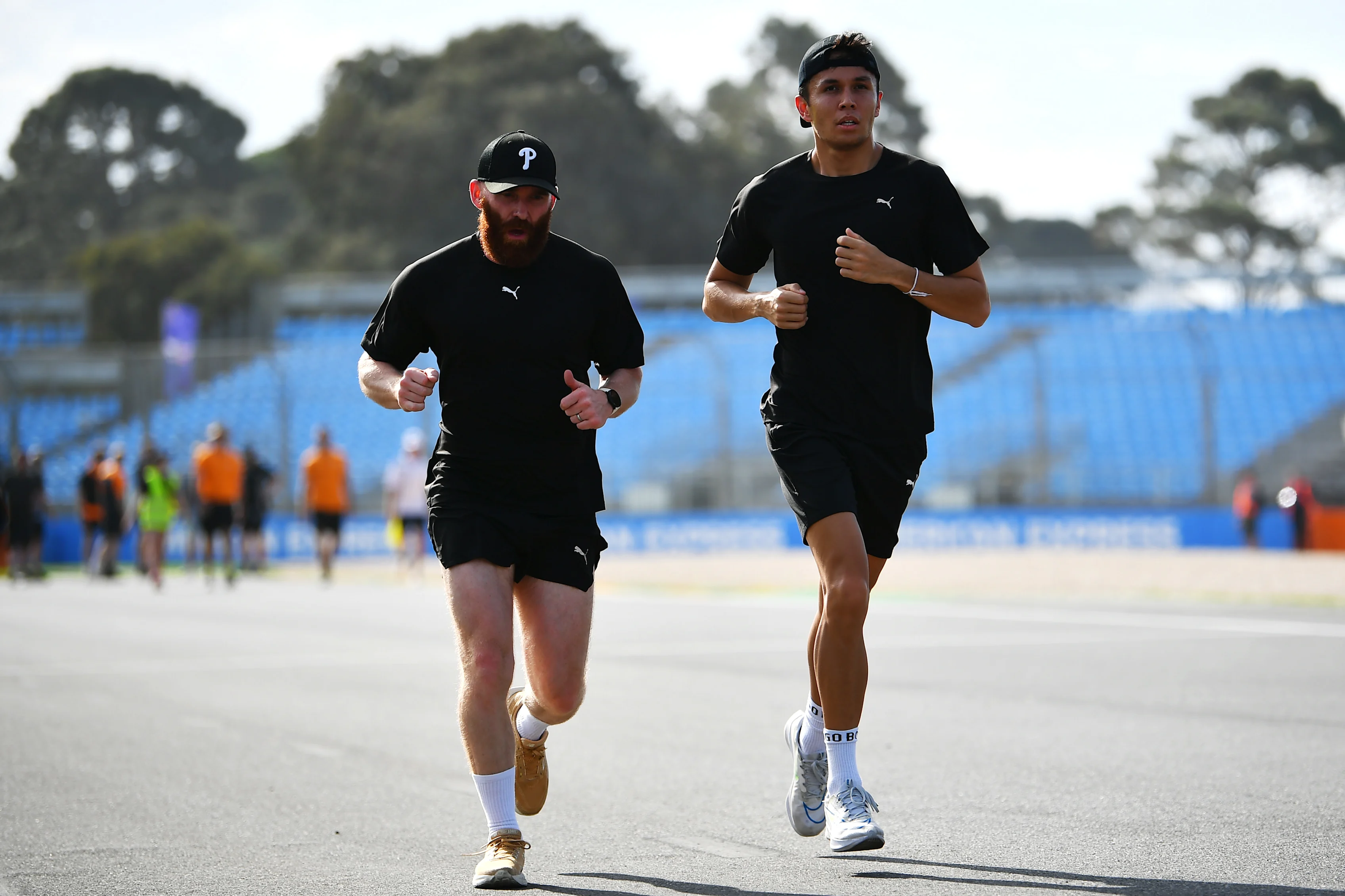 Melbourne, Australia - 12 Mac: Alexander Albon dari Thailand dan Williams menjalankan trek semasa