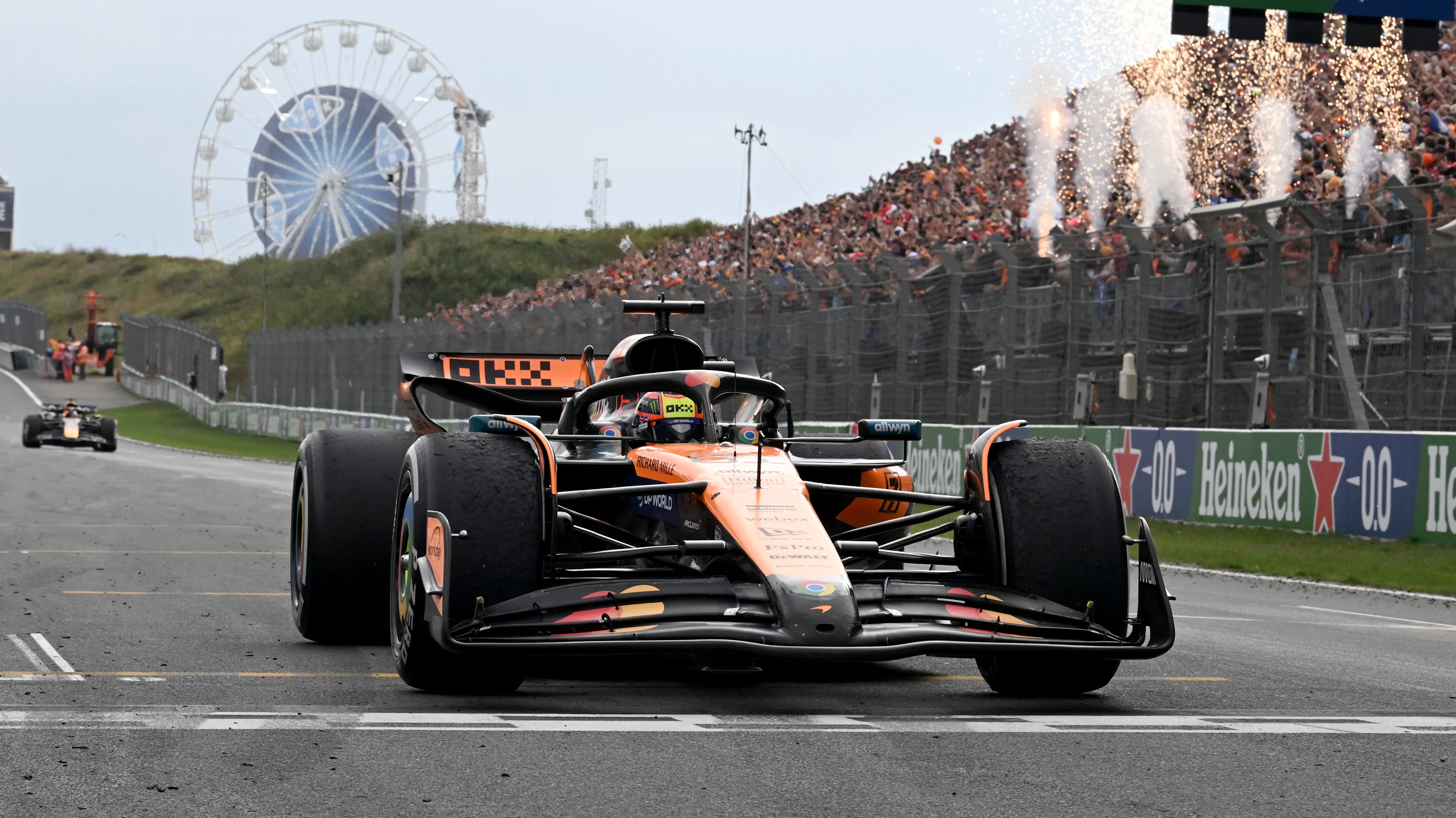 Zandvoort, Belanda - 31 Ogos: Pemenang Race Oscar Piastri dari Australia Memandu (81) McLaren