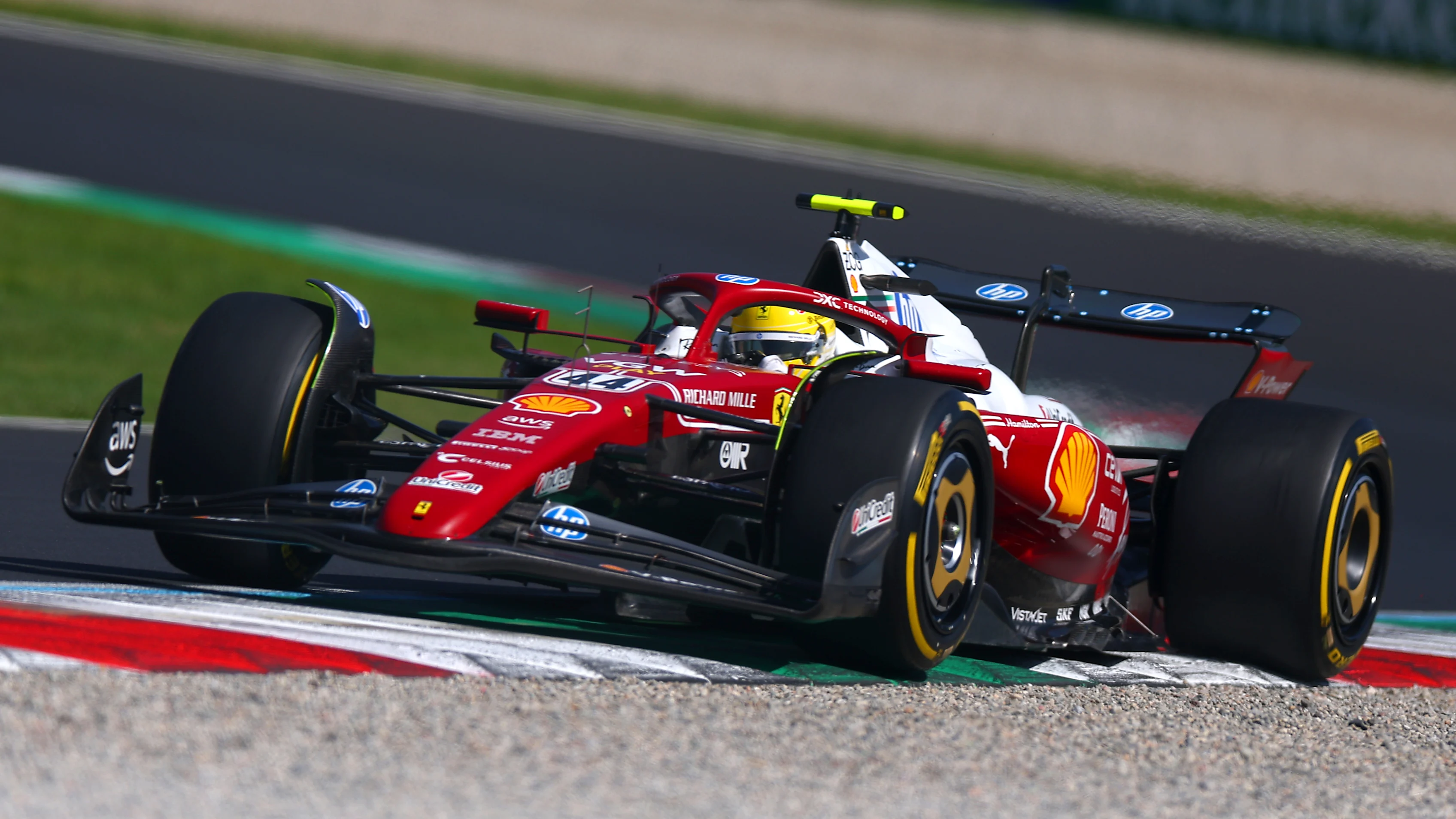Monza, Itali - 06 September: Lewis Hamilton dari Great Britain Memandu (44) Scuderia Ferrari