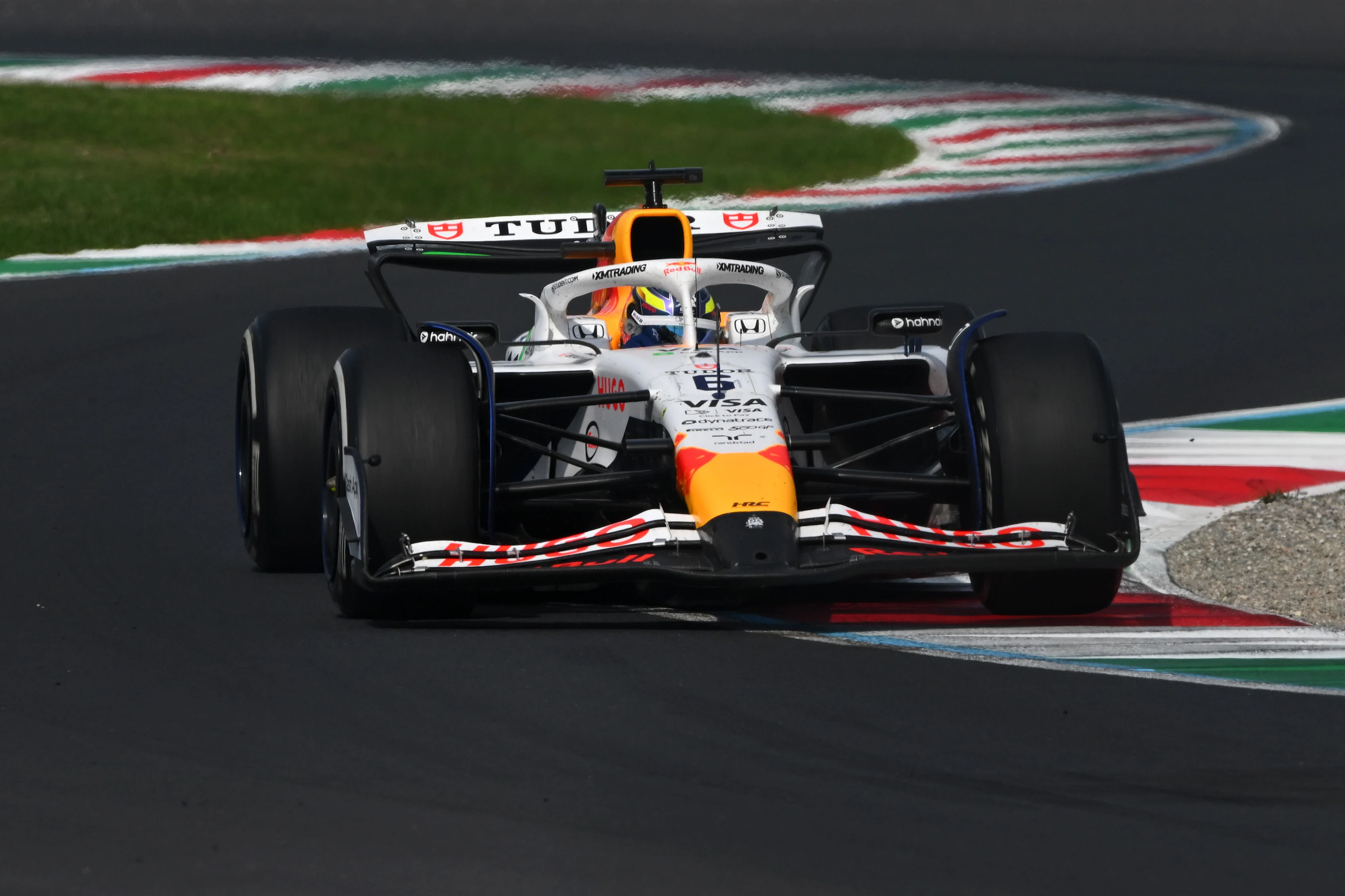 Monza, Itali - September 07: Isack Hadjar dari Perancis Memandu (6) Visa Cash App Racing Bulls