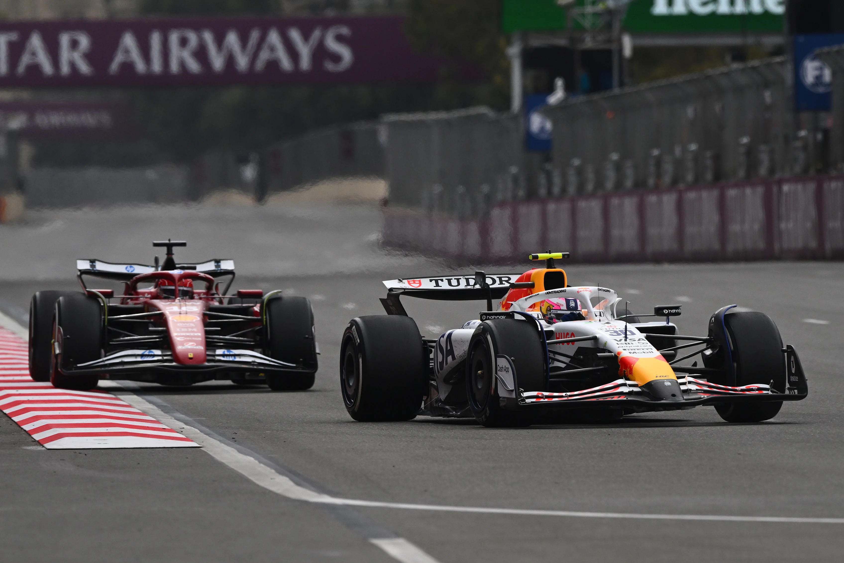 Baku, Azerbaijan - 21 September: Liam Lawson dari New Zealand Memandu (30) Visa Cash App Racing