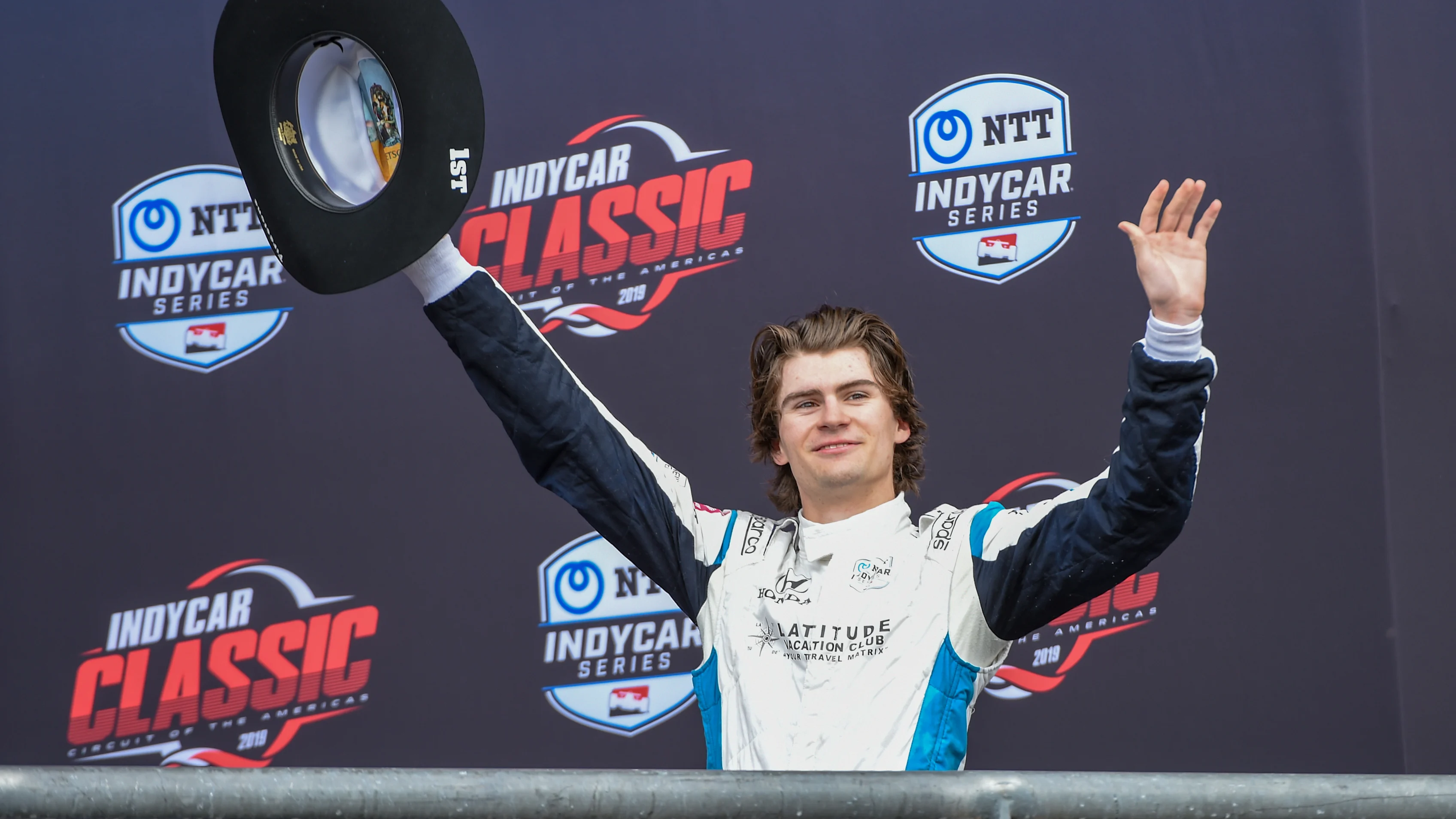 Austin, TX - 24 Mac: Colton Herta (88) dari Harding Steinbrenner Racing memandu Honda meraikan