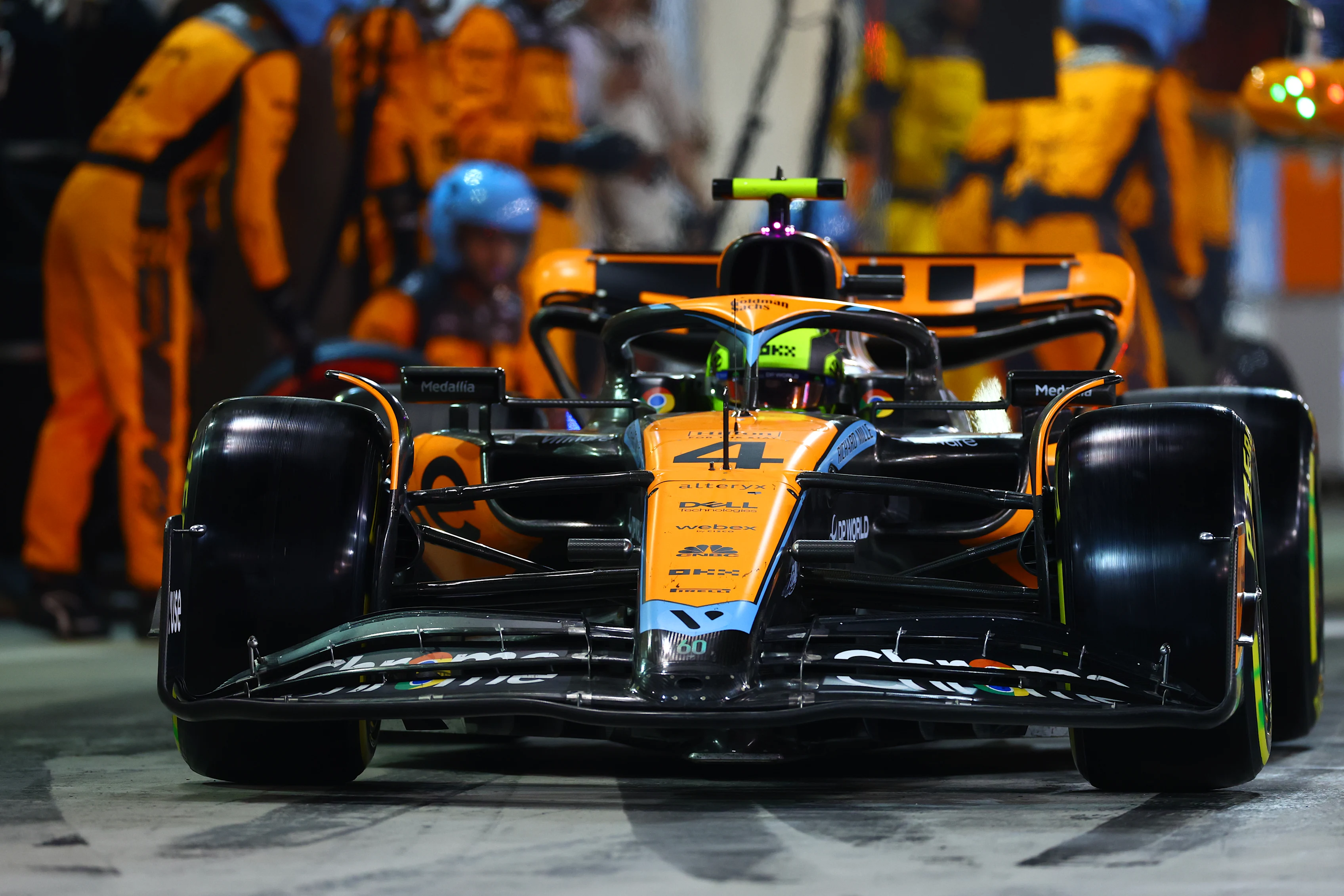 Bahrain, Bahrain - 05 Mac: Lando Norris dari Great Britain Memandu (4) McLaren McL60 Mercedes