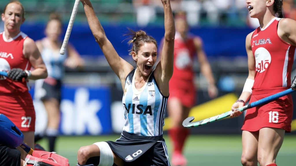 Wanita 3/4: Lucha menentang kesakitan untuk memimpin Las Leonas ke gangsa