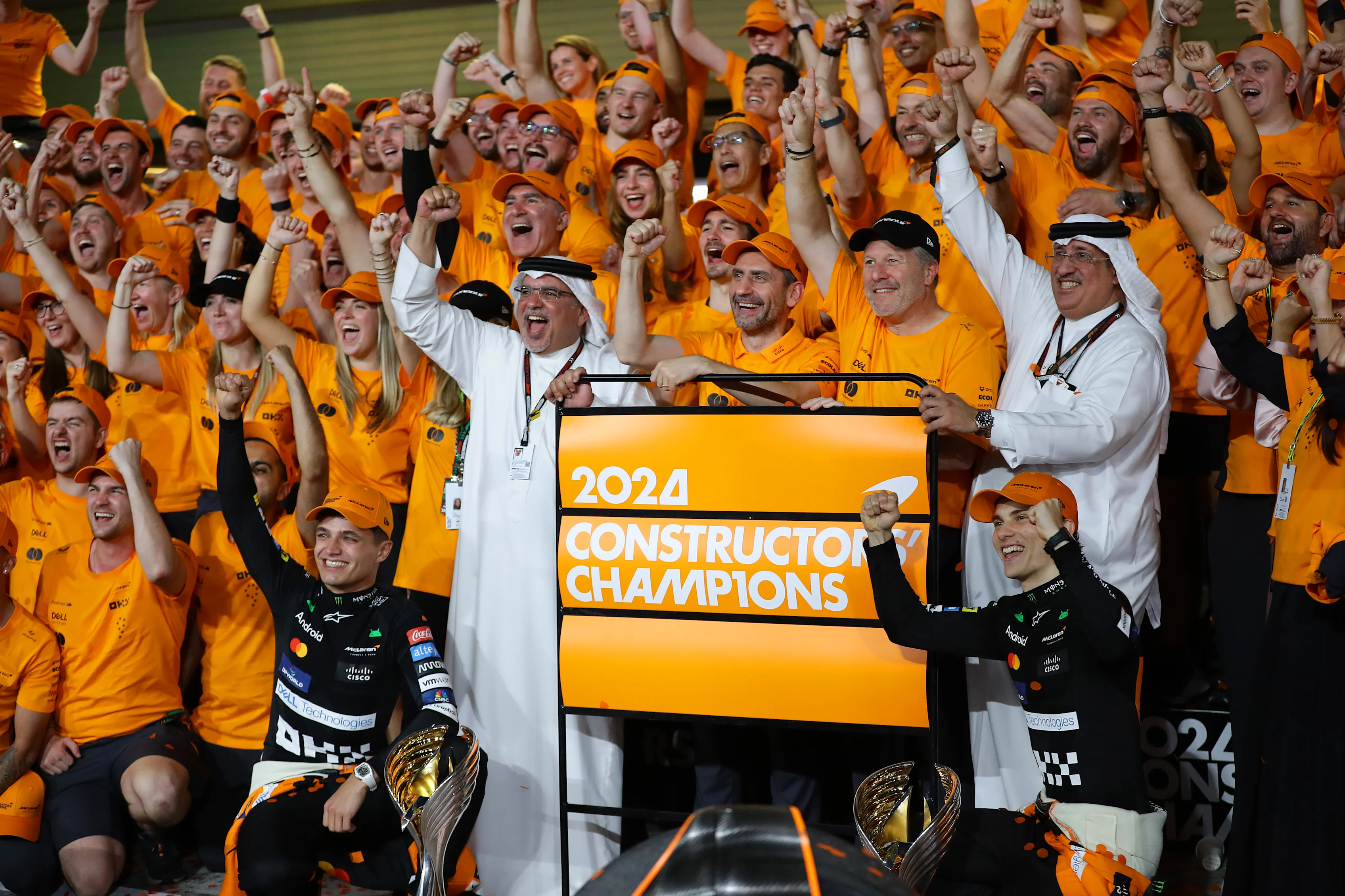 Abu Dhabi, Emiriah Arab Bersatu - 08 Disember: Pemenang Race Lando Norris dari Great Britain dan