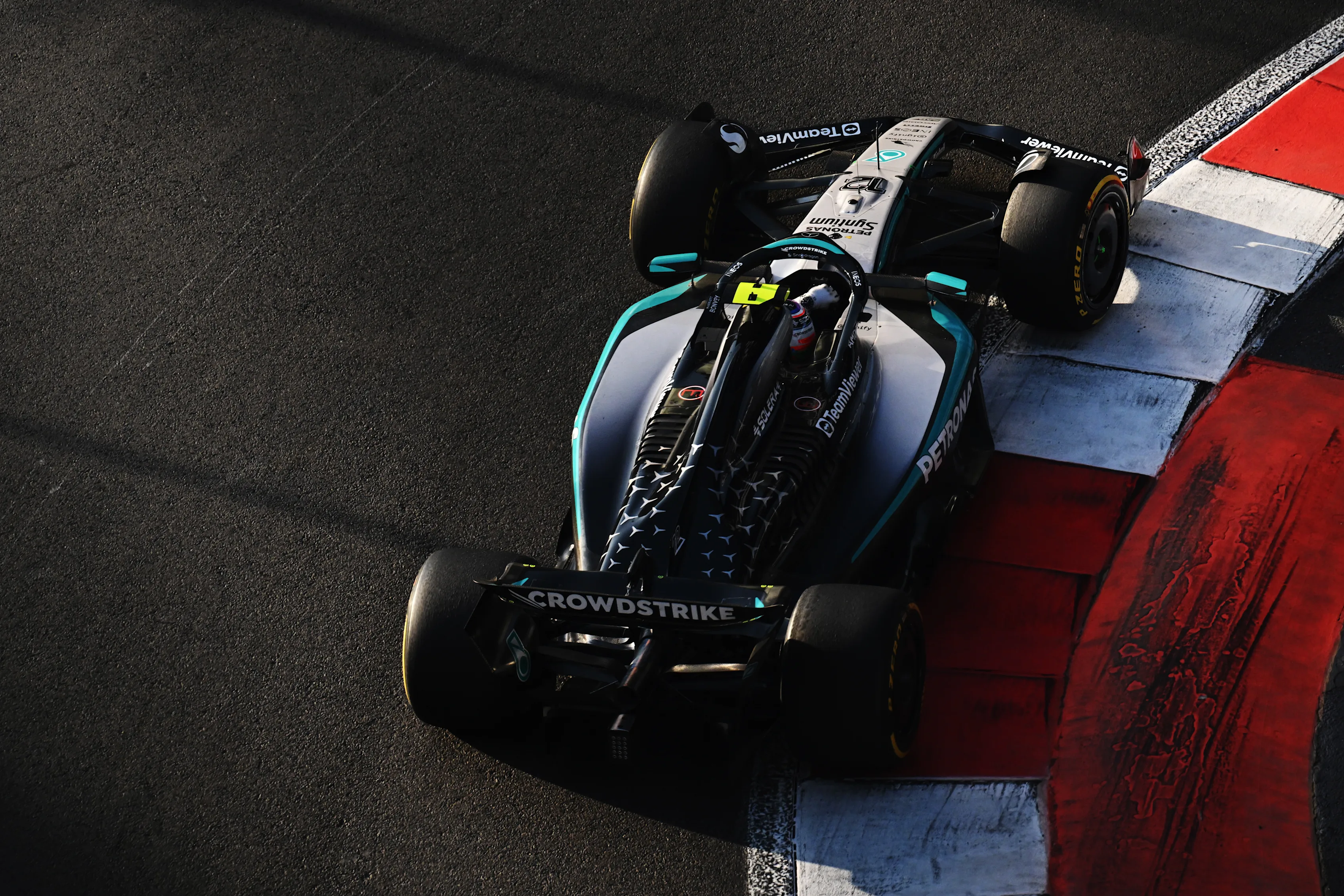 Mexico City, Mexico - 24 Oktober: Andrea Kimi Antonelli dari Itali memandu (12) Mercedes AMG