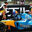 Ini adalah kereta yang mengakhiri coretan dominan Schumacher dan Ferrari lima tahun