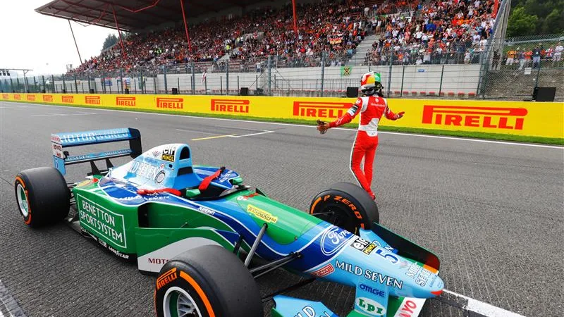 Ia adalah pemacu emosi untuk Mick Schumacher kerana dia mandi dengan cinta di Spa-Francorchamps. Leret untuk lebih banyak gambar