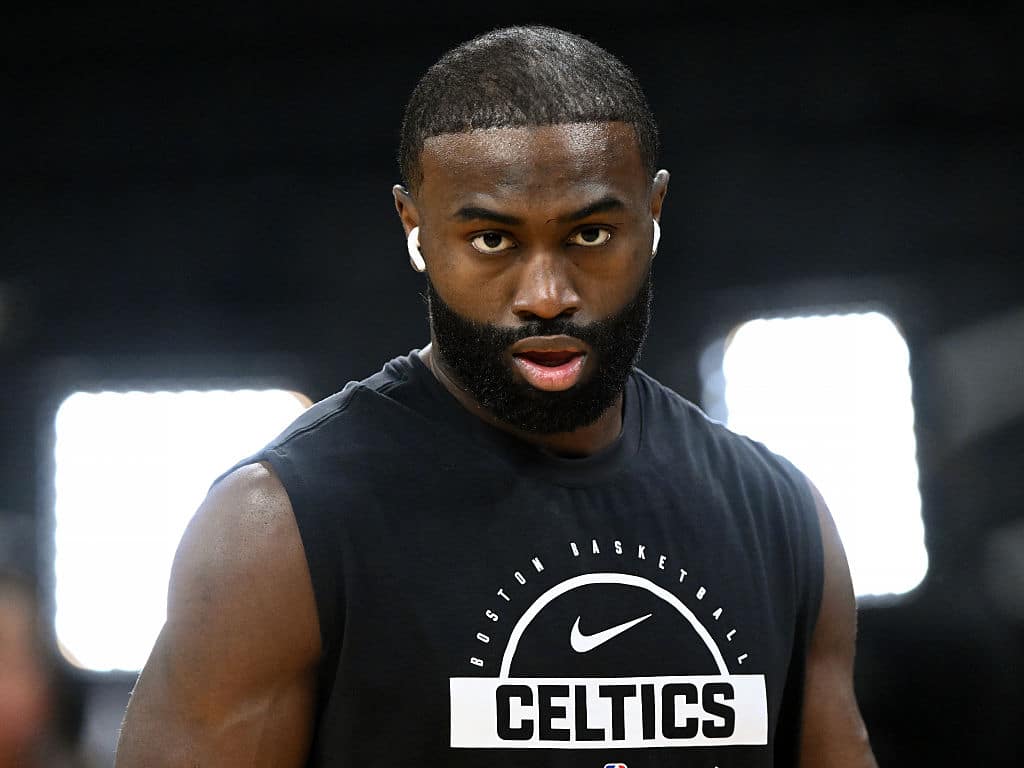 Kemas Kini Langsung: Bintang berlimpah pada malam 10-permainan untuk melakukan tindakan dari malam 10-permainan di NBA dengan semua momen teratas, drama dan statistik malam.