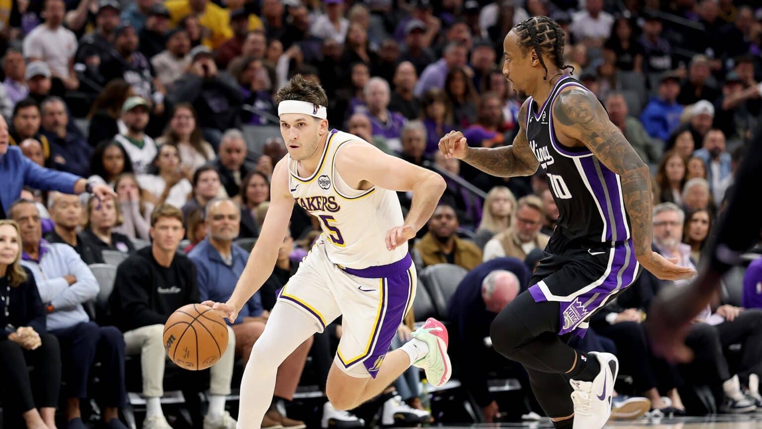 4 Takeaways: Giliran Reaves untuk bermain Staraustin Reaves mengambil perhatian sebagai Laker terbaru untuk menjaringkan 50 dan DeAndre Ayton Outhuels Domantas Sabonis.