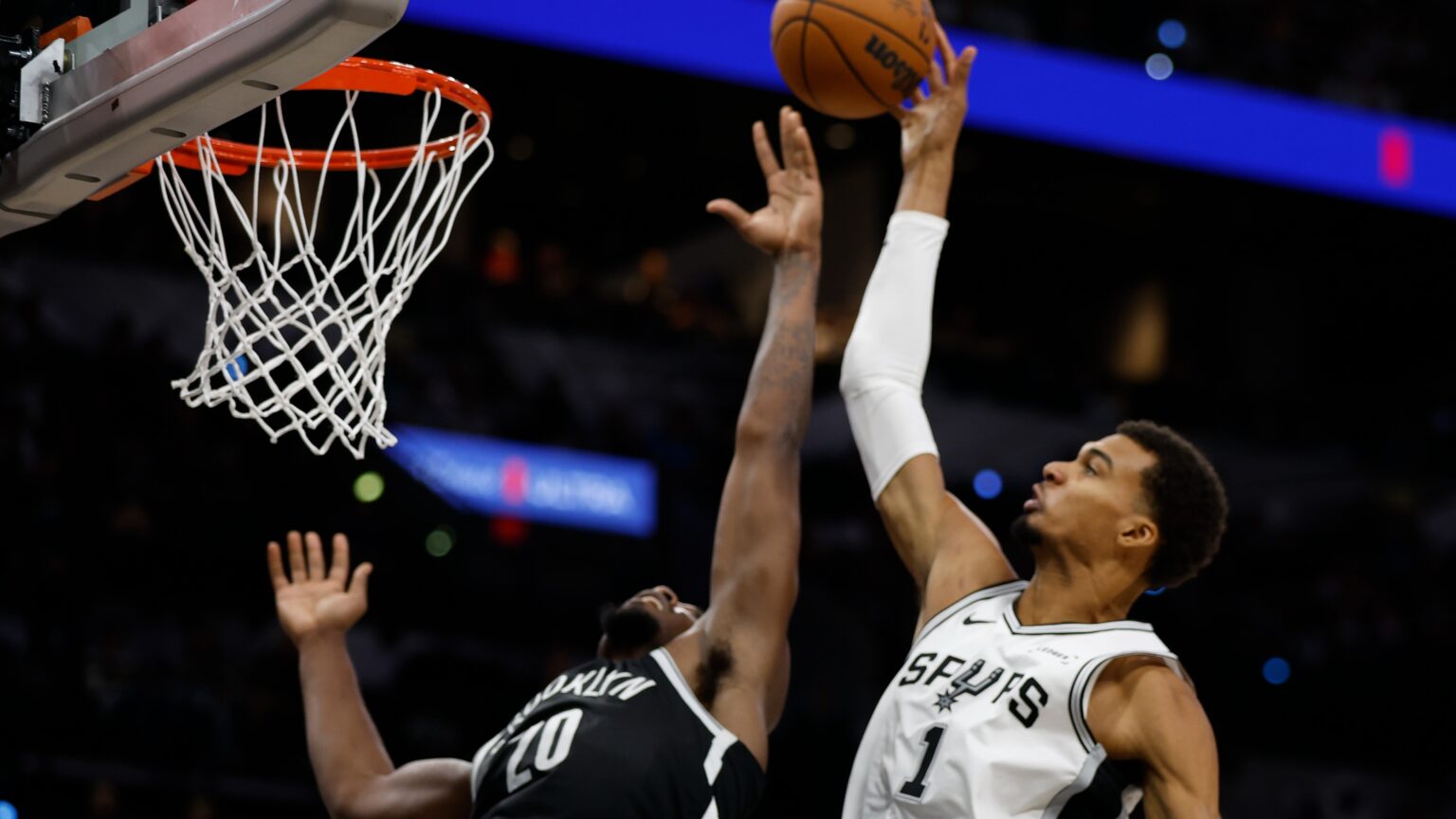 Fantasi NBA: Pilihan & Nasihat DFS untuk 27 Oktober