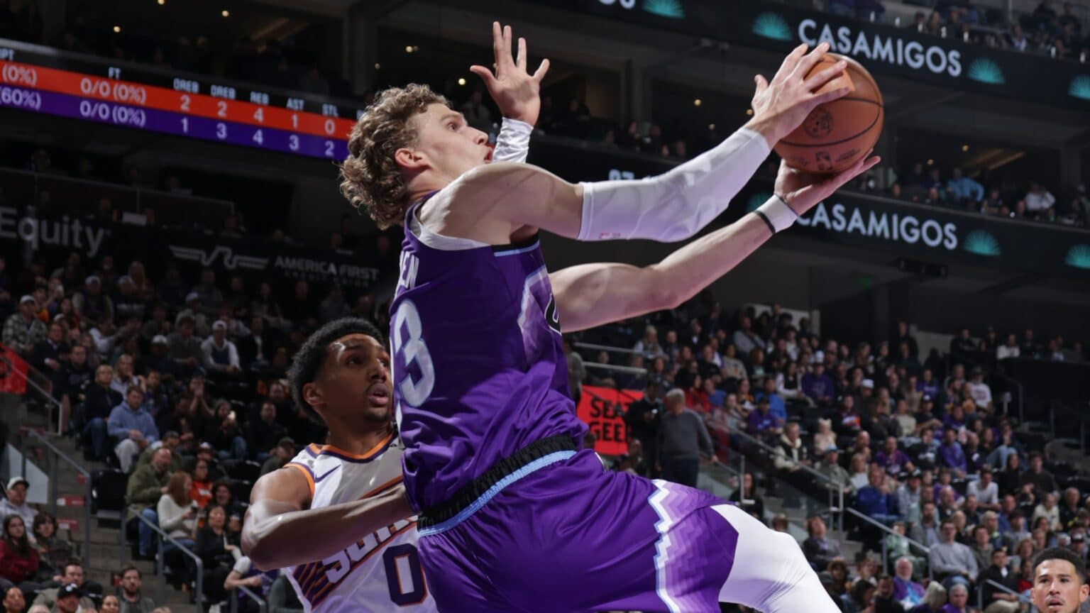 Pemain Jazz Markkanen ke Top 50 sejak Malonejazz ke depan menjaringkan 51 mata pada penembakan 14-untuk-32 (6-untuk-13 3pm), dan menghubungkan dengan sempurna 17-untuk-17 di garisan.