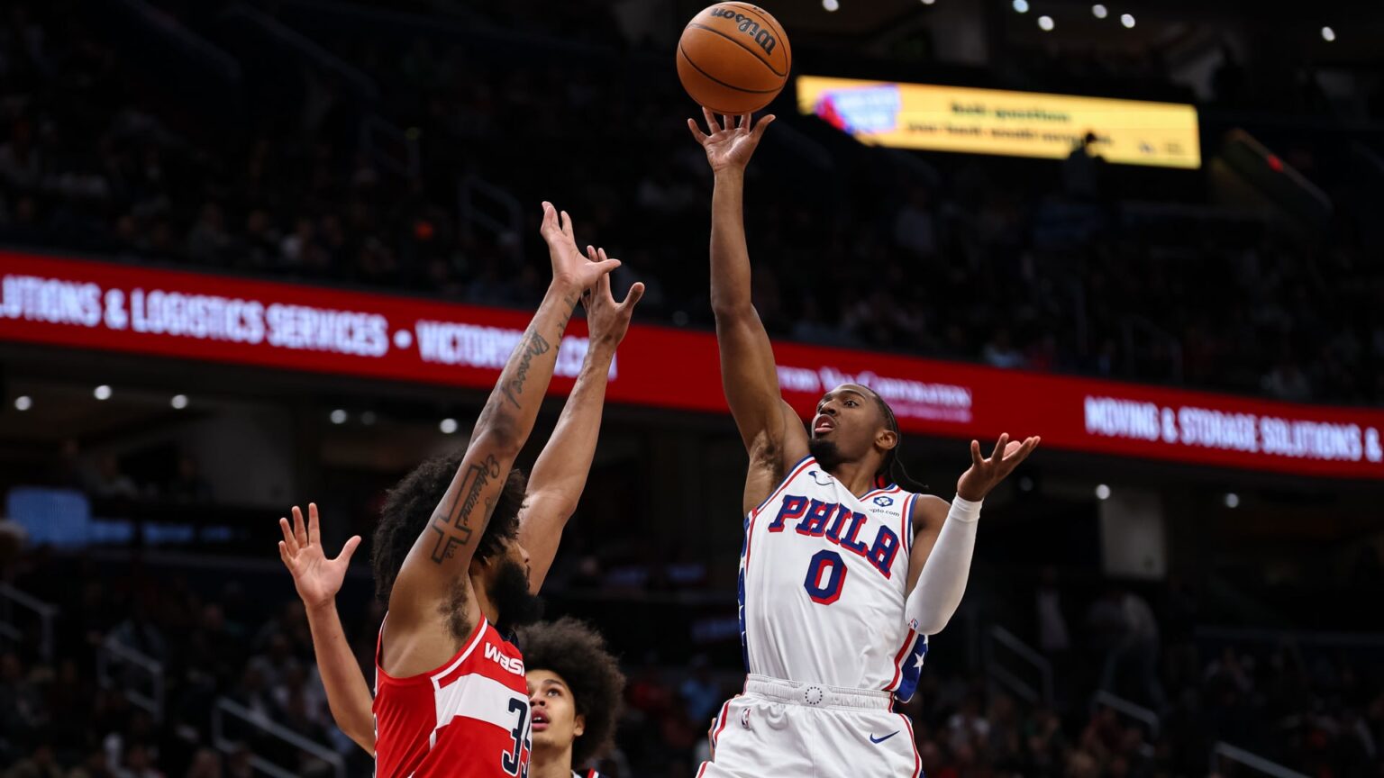 76ers bermain bola terinspirasi dengan embiid yang terhad Sixers adalah 4-0 untuk membuka musim ini, walaupun Joel Embiid (lutut) bermain minit terhad dan Paul George (lutut) namun bermain musim ini.