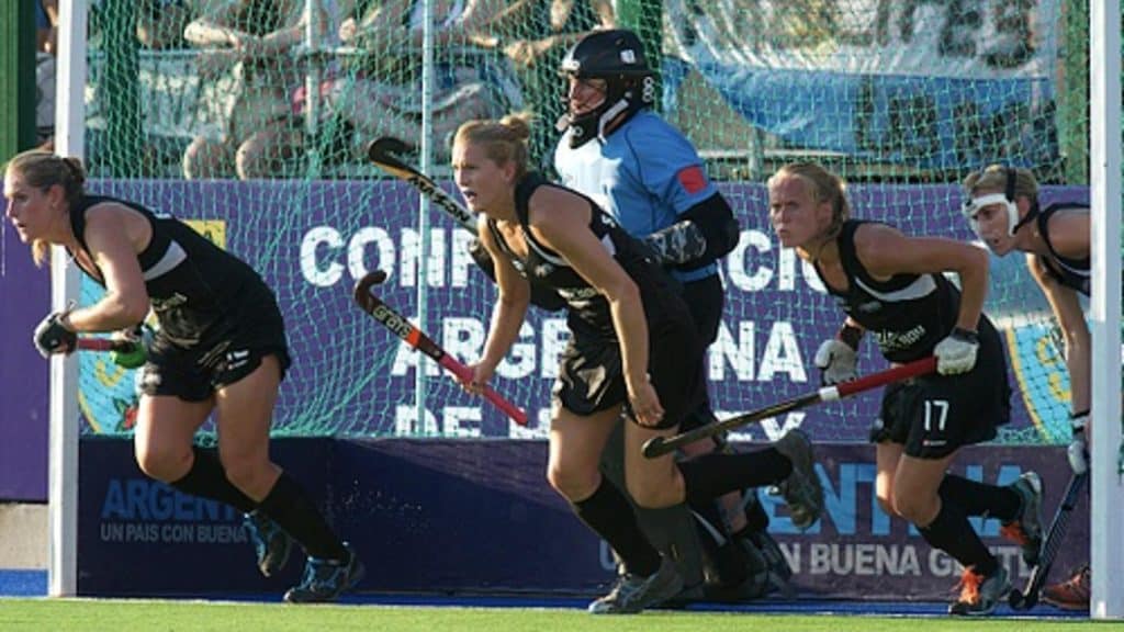 Wanita New Zealand menuntut empat gelaran negara