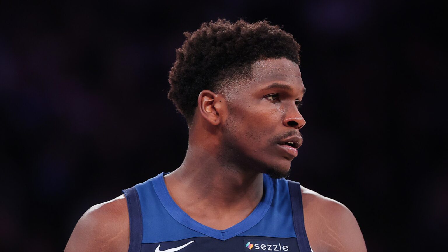 Edwards kembali vs Knicks selepas 4 perlawanan keluar dari All-Star Guard melepaskan 4 perlawanan terakhir dengan ketegangan hamstring yang betul.