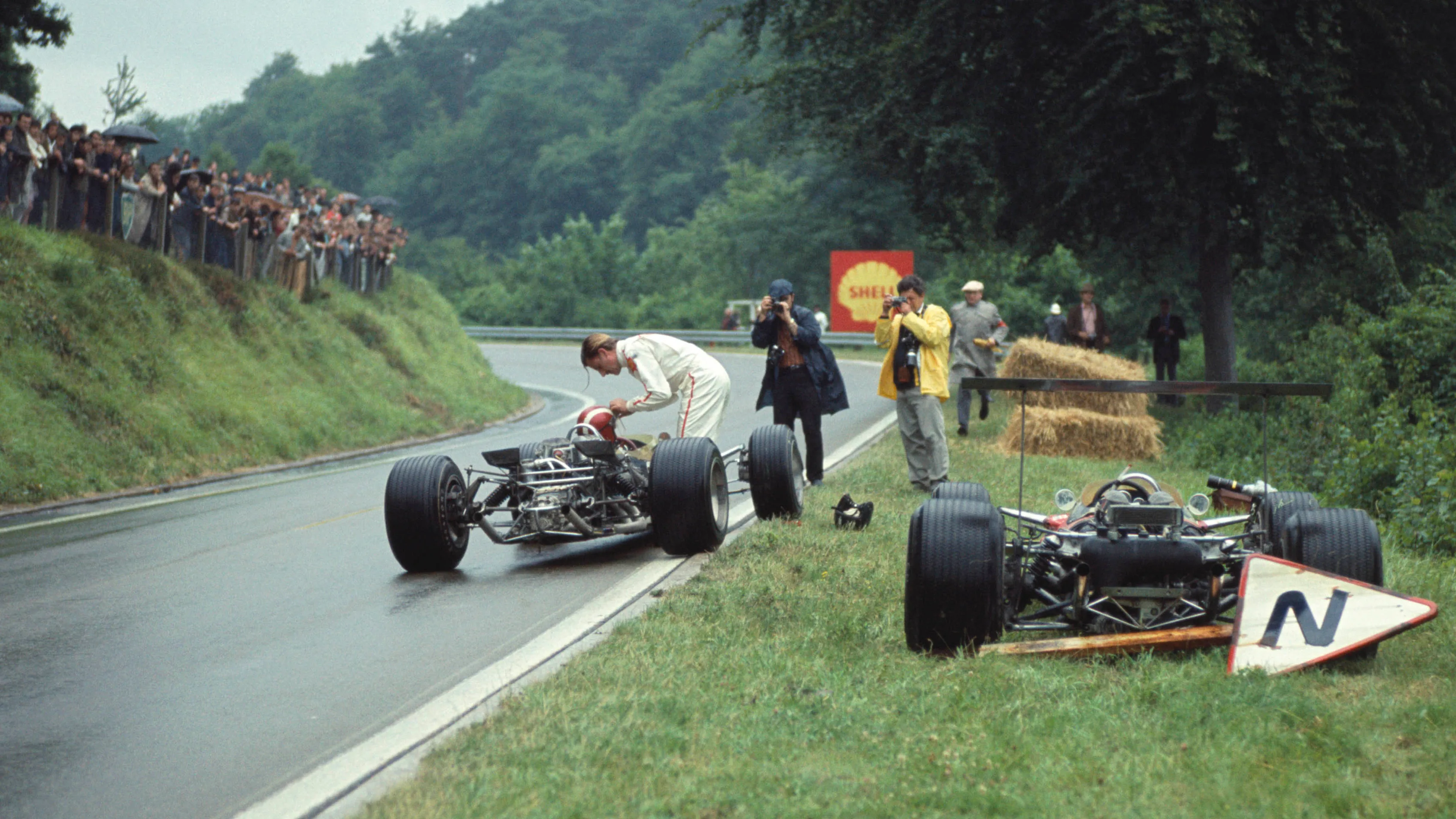 1968 Grand Prix Perancis. Rouen-les-Essarts, Perancis. 5-7 Julai 1968. Graham Hill (Lotus 49 Ford) Siapa