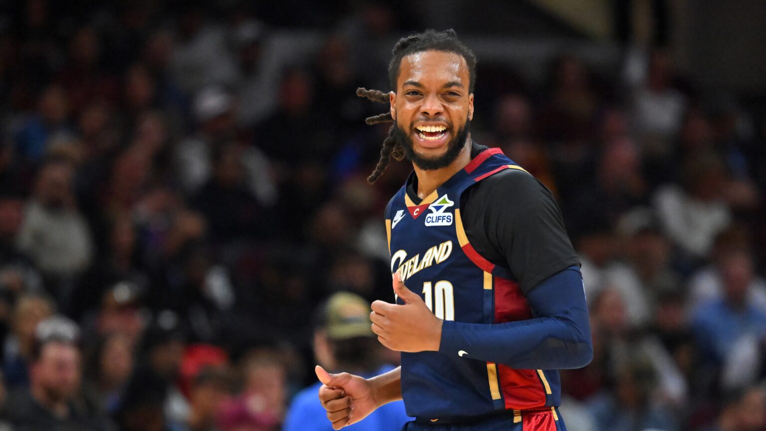 Garland membuat debut musim untuk Cavaliersgarland, All-Star dua kali, kembali selepas menjalani pembedahan pada kaki besar yang cedera dan kehilangan tujuh perlawanan pertama Cleveland.