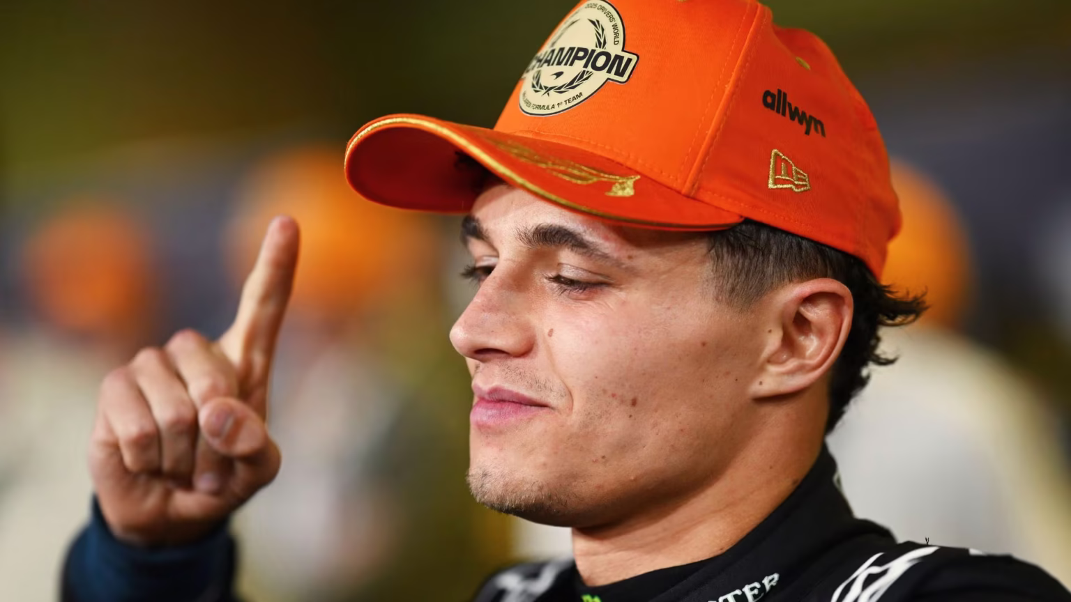 Norris mengesahkan dia akan menggunakan nombor kereta 1 musim depan selepas mendakwa kejohanan dunia sulung F1