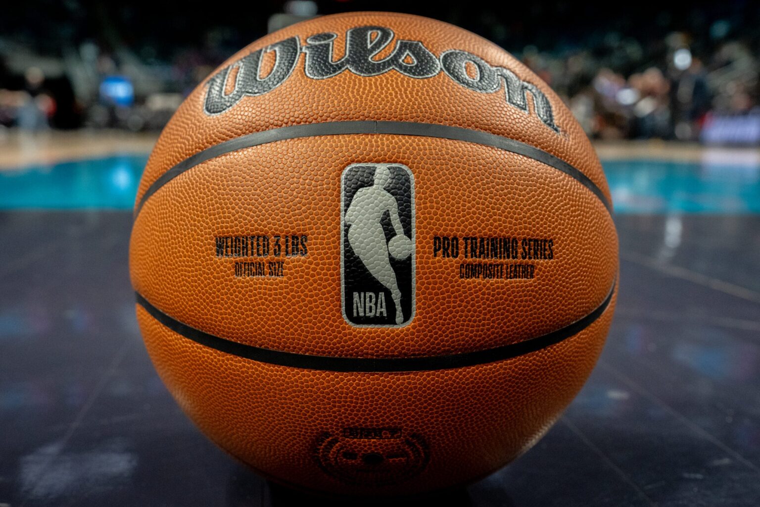 Bane didenda $25K kerana membaling bola permainanInsiden itu berlaku pada akhir kemenangan Magic 110-109 ke atas Los Angeles Lakers di Crypto.com Arena pada 24 Februari.