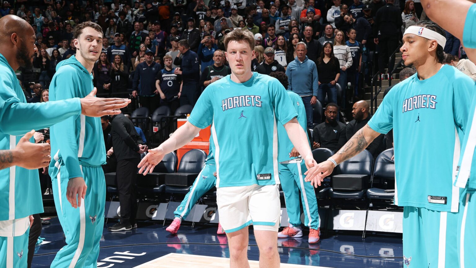 Tangga Rookie Kia: Knueppel mengenepikan Steve Aschburner dari FlaggNBA.com membuat pilihannya untuk Kia Rookie of the Year, meraikan perlumbaan kompetitif apabila musim semakin hampir.