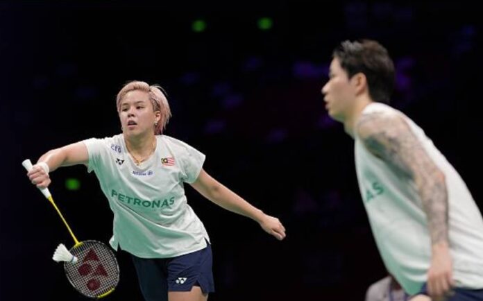 Beregu campuran badminton utama Malaysia, Chen Tang Jie-Toh Ee Wei meraikan kemenangan penting di Malaysia Masters 2026 di hadapan penyokong tuan rumah yang ghairah. (Foto: AFP)